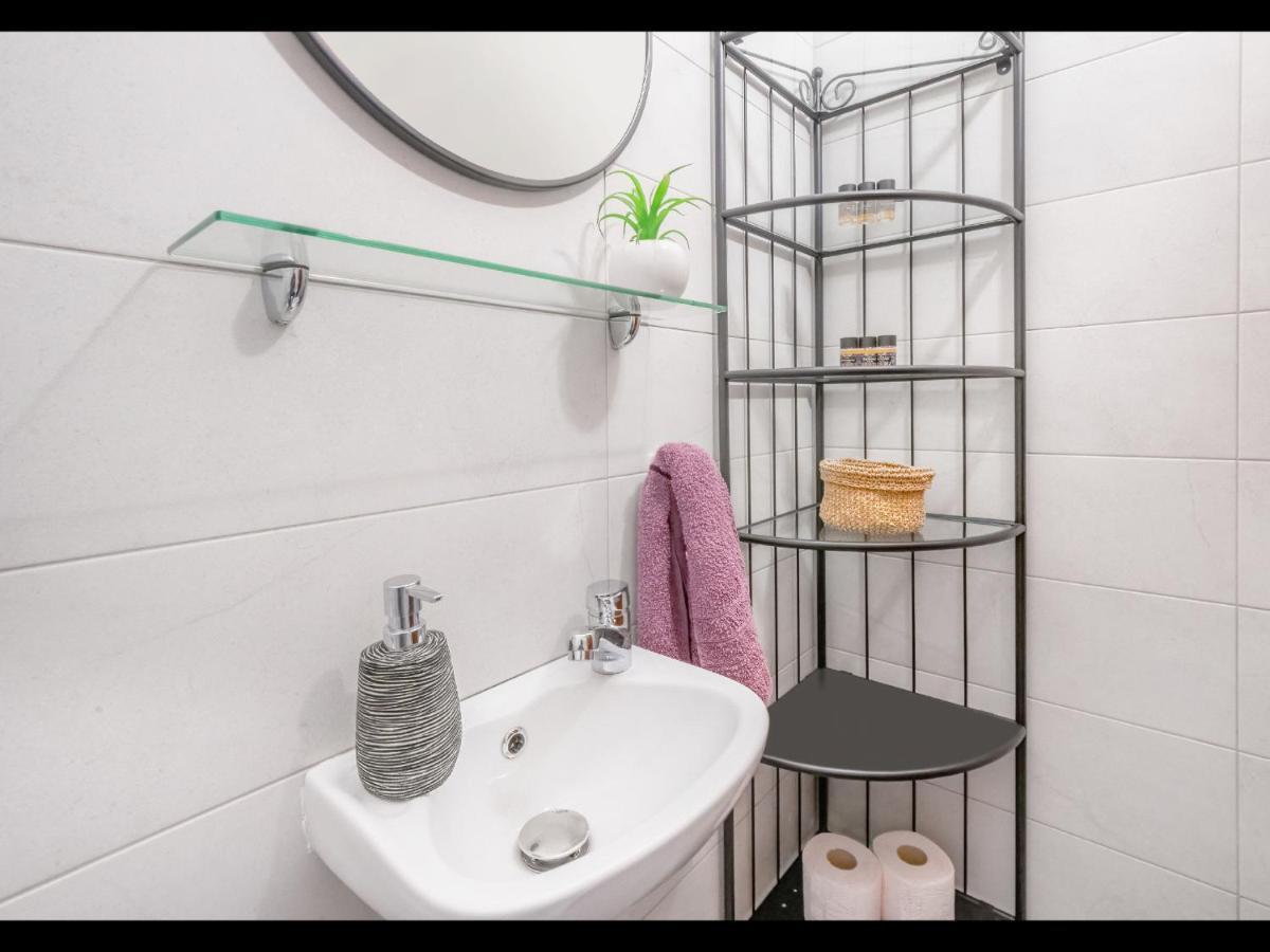 Omalia Apartment 프리노스 외부 사진